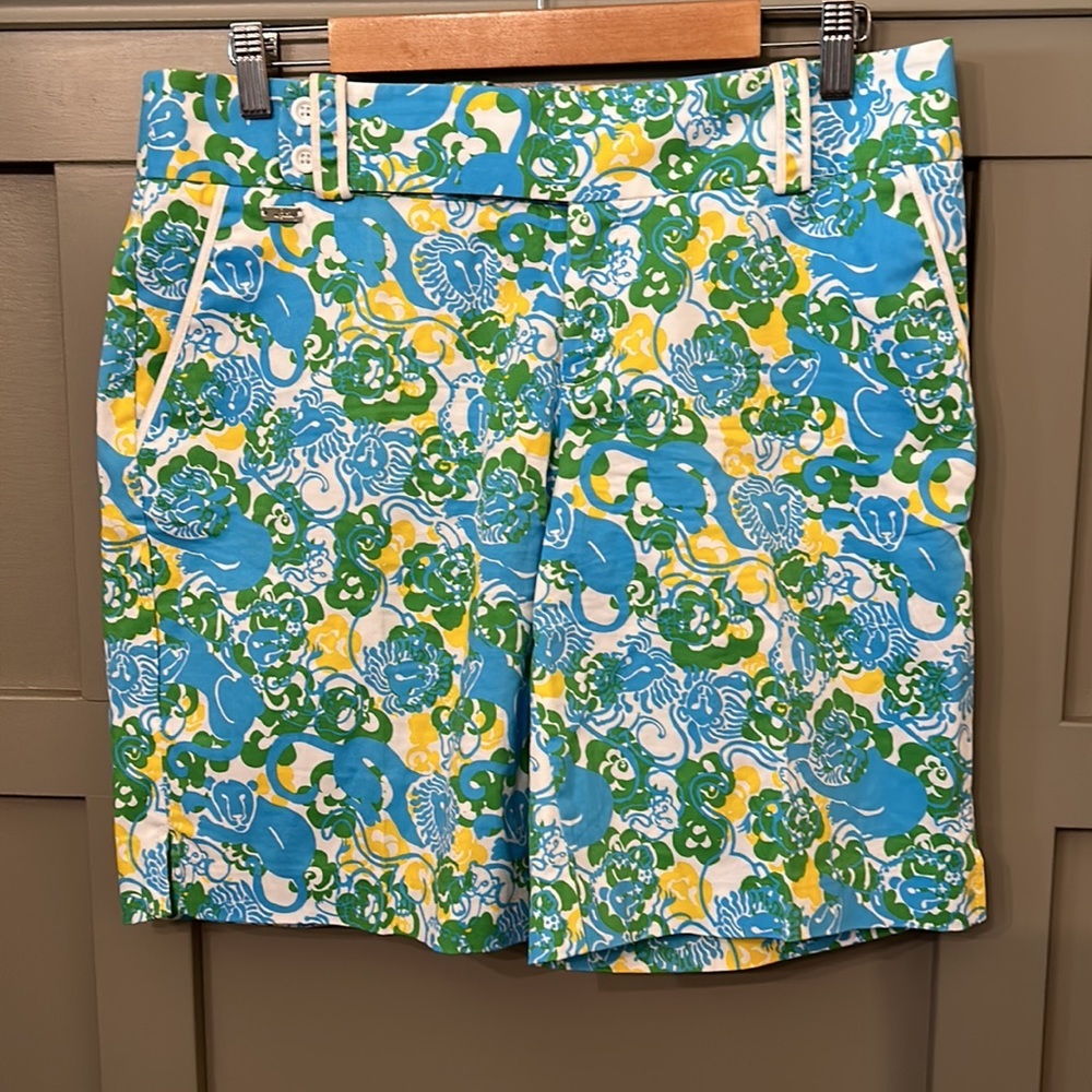 Lilly Pulitzer Lion King Printed Bermuda Shorts Blue Green Yellow Cotton Size 10